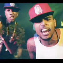 Tyga ft Chris Brown - SnapBacks Back　[New Music Video]