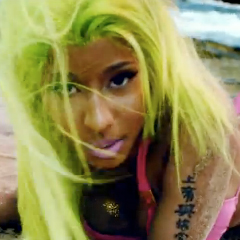 Nicki Minaj - Starships　[Official Music Video]