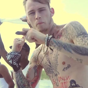 Machine Gun Kelly - La La La (The Floating Song)　[Official Music Video]